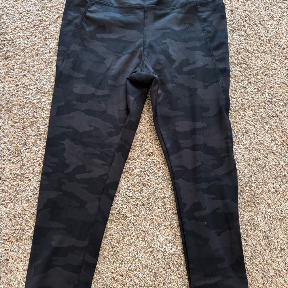 Danskin pocket crop leggings
